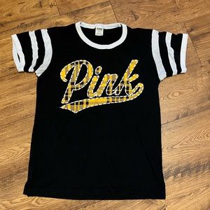 Pink Brand black, yellow and white short sleeve shirt